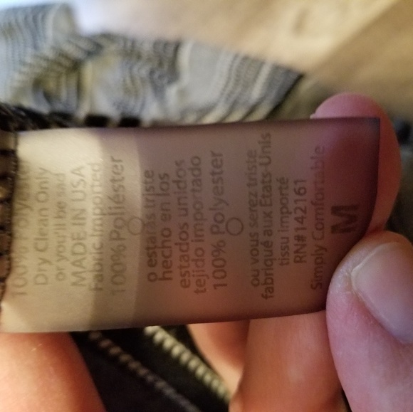 Lularoe Lindsay - Picture 2 of 2